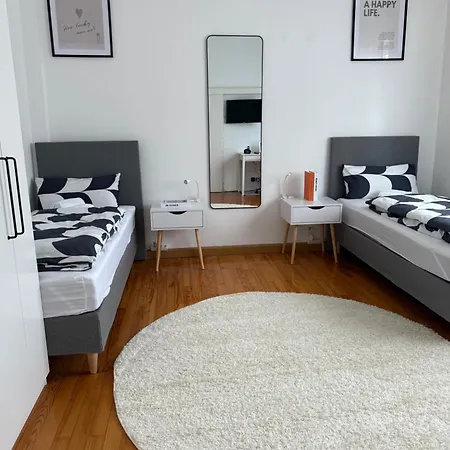 Projektunterkunft Woerth Naehe Miro - Mercedes Benz - Dachser *